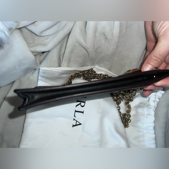 ⭐️FURLA mini crossbody Luxury Bag Like New Genuine Leather,DustBag & Bag ⭐️ - Picture 8 of 17